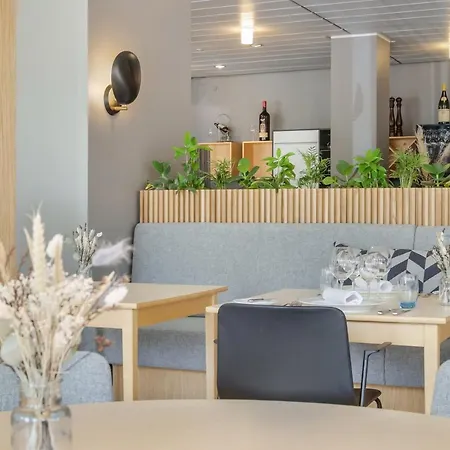 מלון Hotel Svendborg 4*