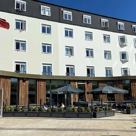 Hotel Svendborg מלון 4*