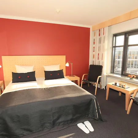 Hotel Svendborg מלון 4*