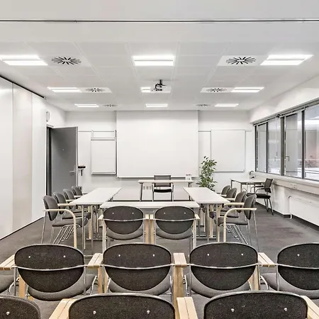 Hotel Svendborg סבנדבורג