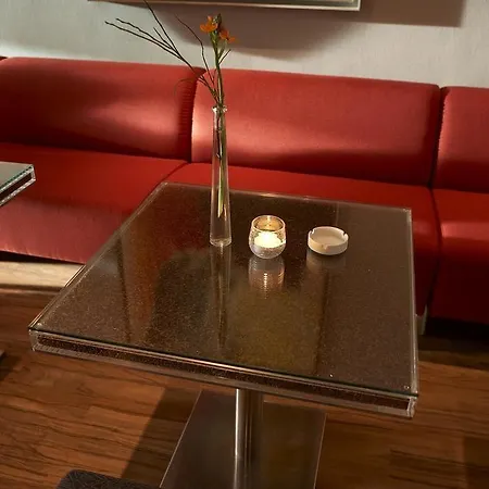 Hotel Svendborg מלון 4*